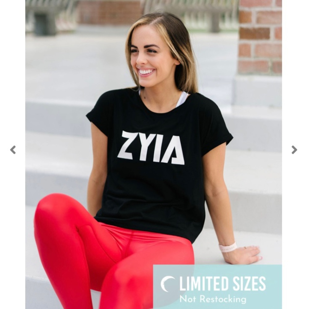 NWT - Black Zyia Shoulder T - XXXL